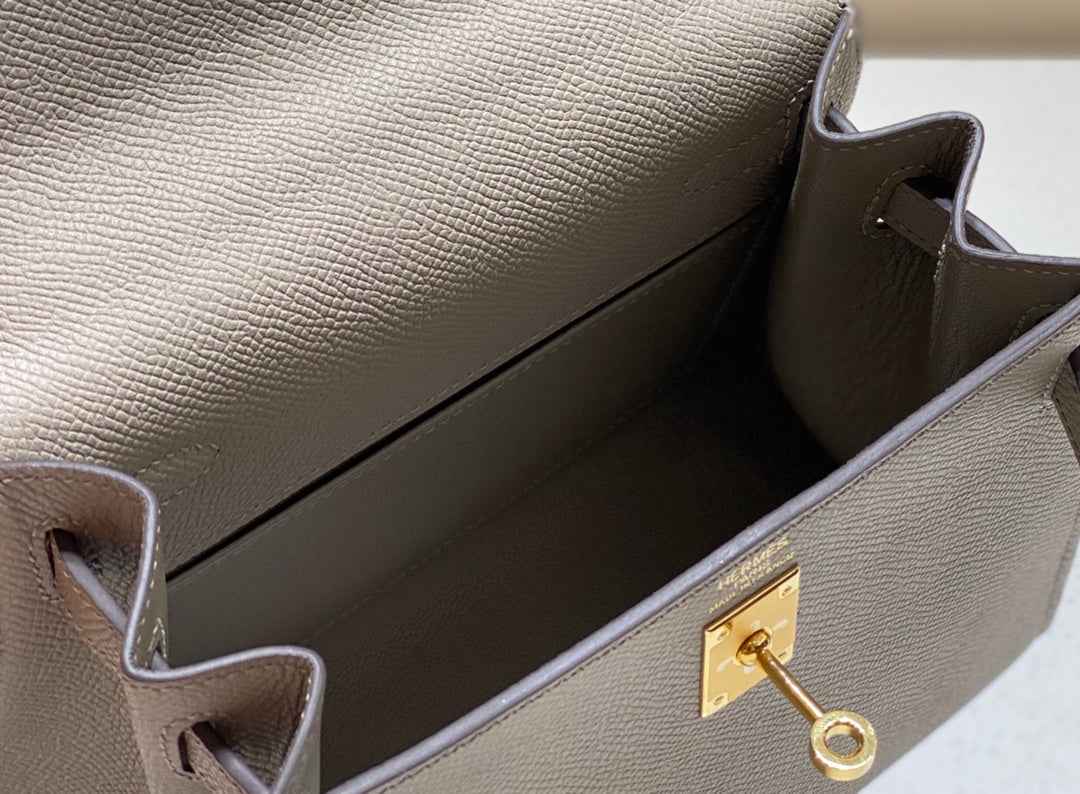 Hermes Kelly Mini II Bag 20 Gray Epsom leather with Gold Hardware