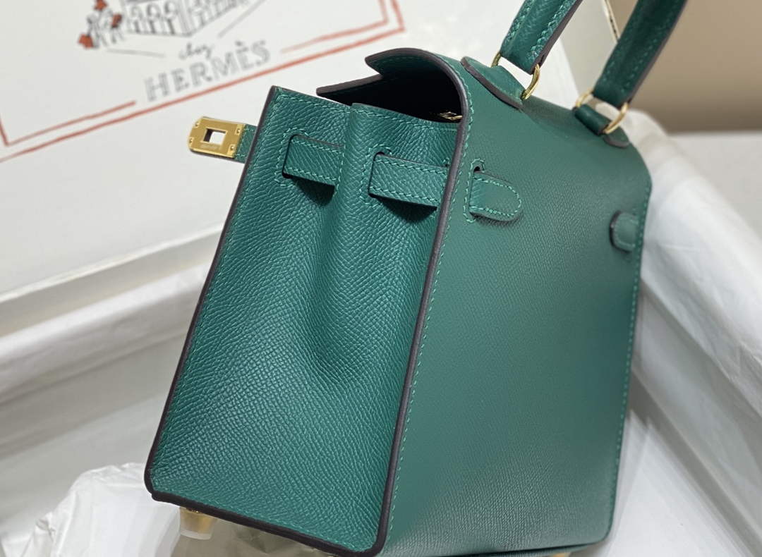 Hermes Kelly Mini II Bag 20 Green Epsom with Gold Hardware
