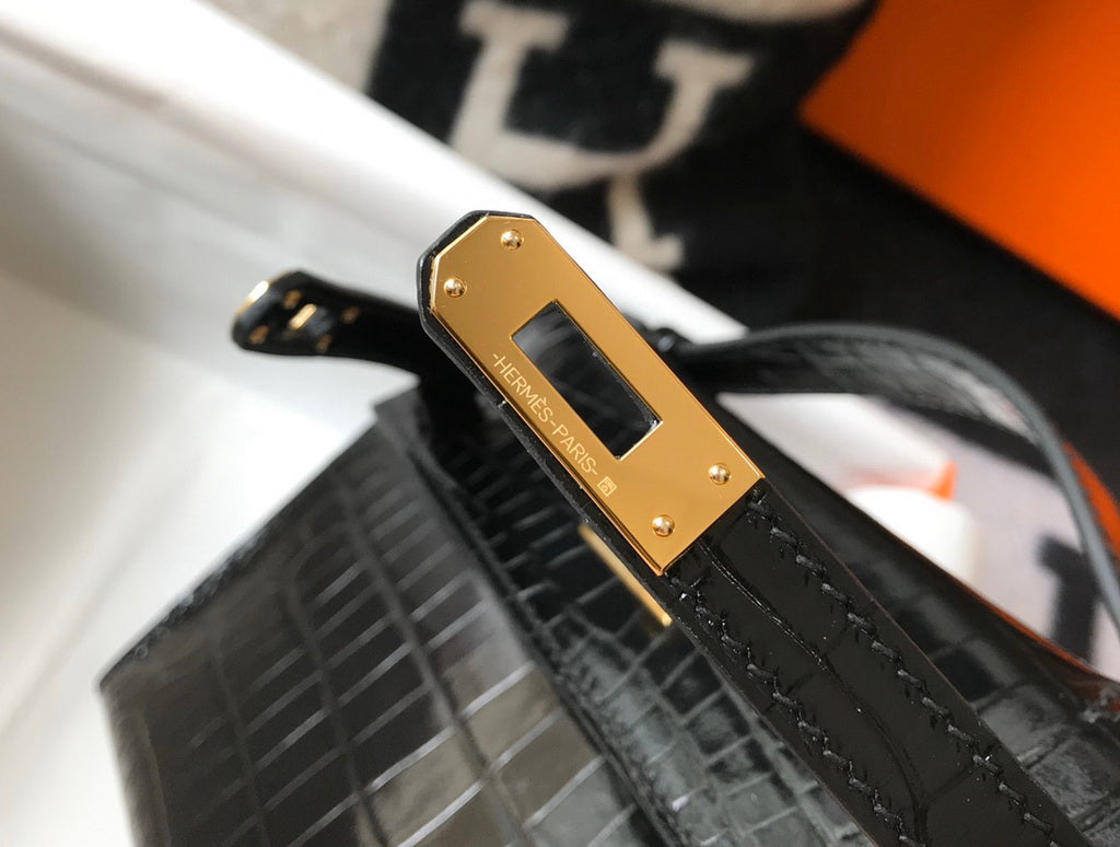 Hermes Kelly Mini II Bag 22 Black Crocodile Leather Gold half Handmade