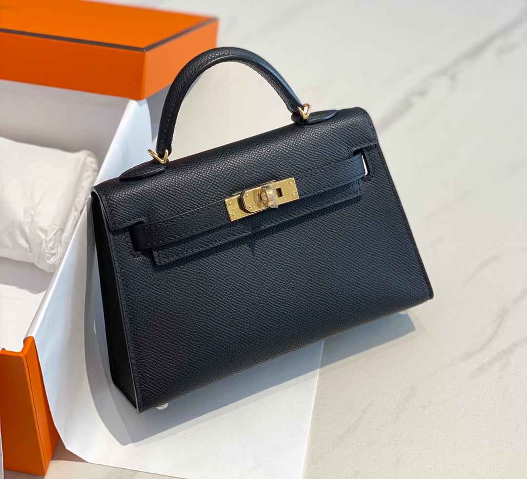 Hermes Kelly Mini II Bag Black Epsom with Gold Hardware 19