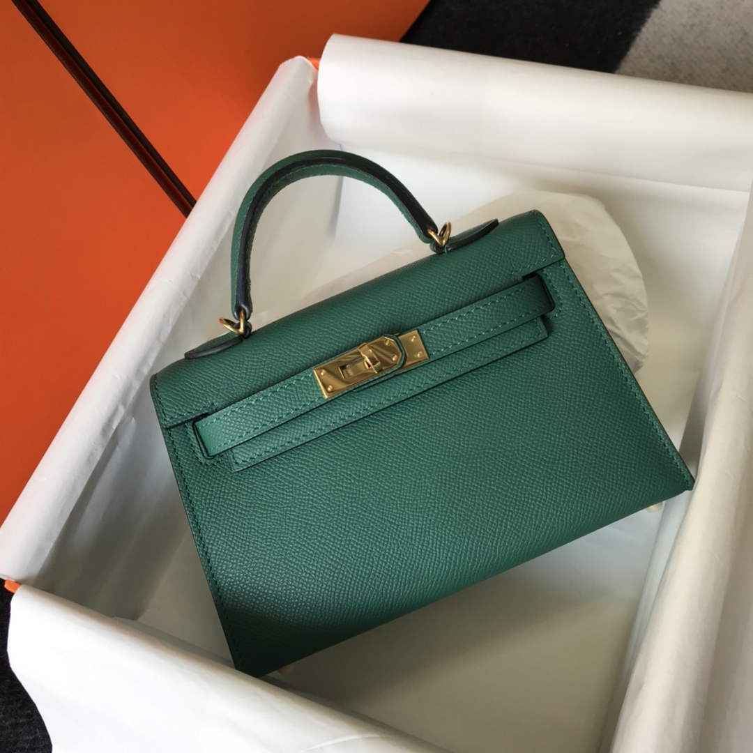 Hermes Kelly Mini II Bag Green Epsom with Gold Hardware 19