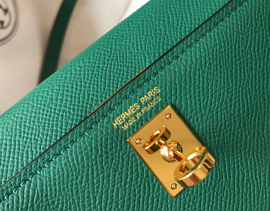 Hermes Kelly Mini II Bag Green Epsom with Gold Hardware 19