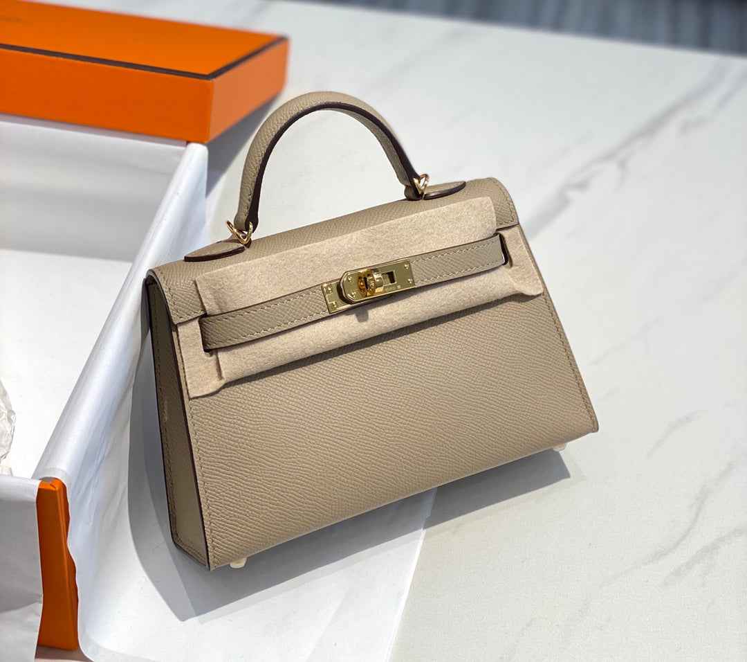 Hermes Kelly Mini II Bag Light Gray Epsom with Gold Hardware 19