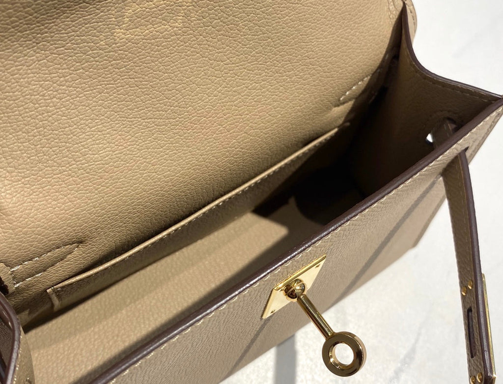 Hermes Kelly Mini II Bag Light Gray Epsom with Gold Hardware 19