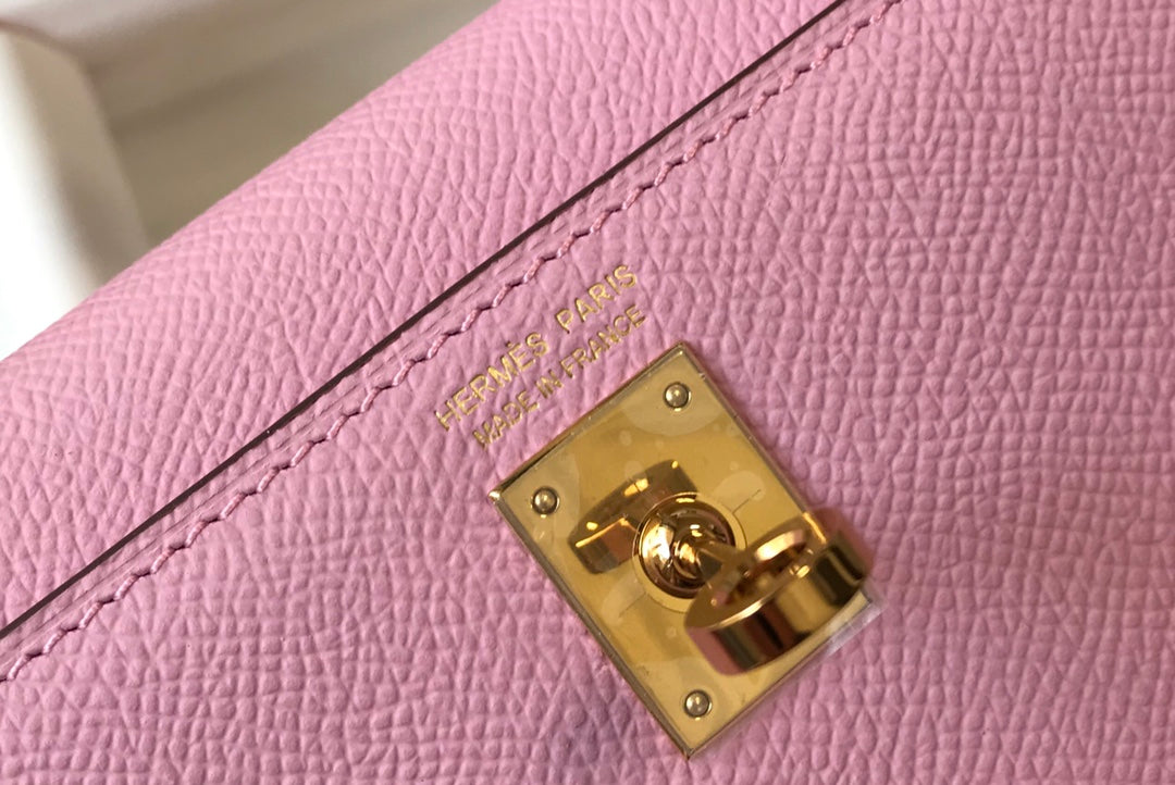 Hermes Kelly Mini II Bag light pink Epsom with Gold Hardware 19