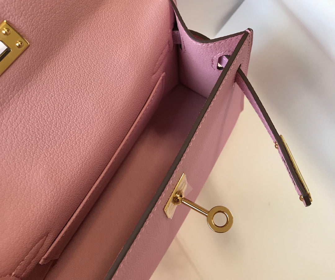 Hermes Kelly Mini II Bag light pink Epsom with Gold Hardware 19