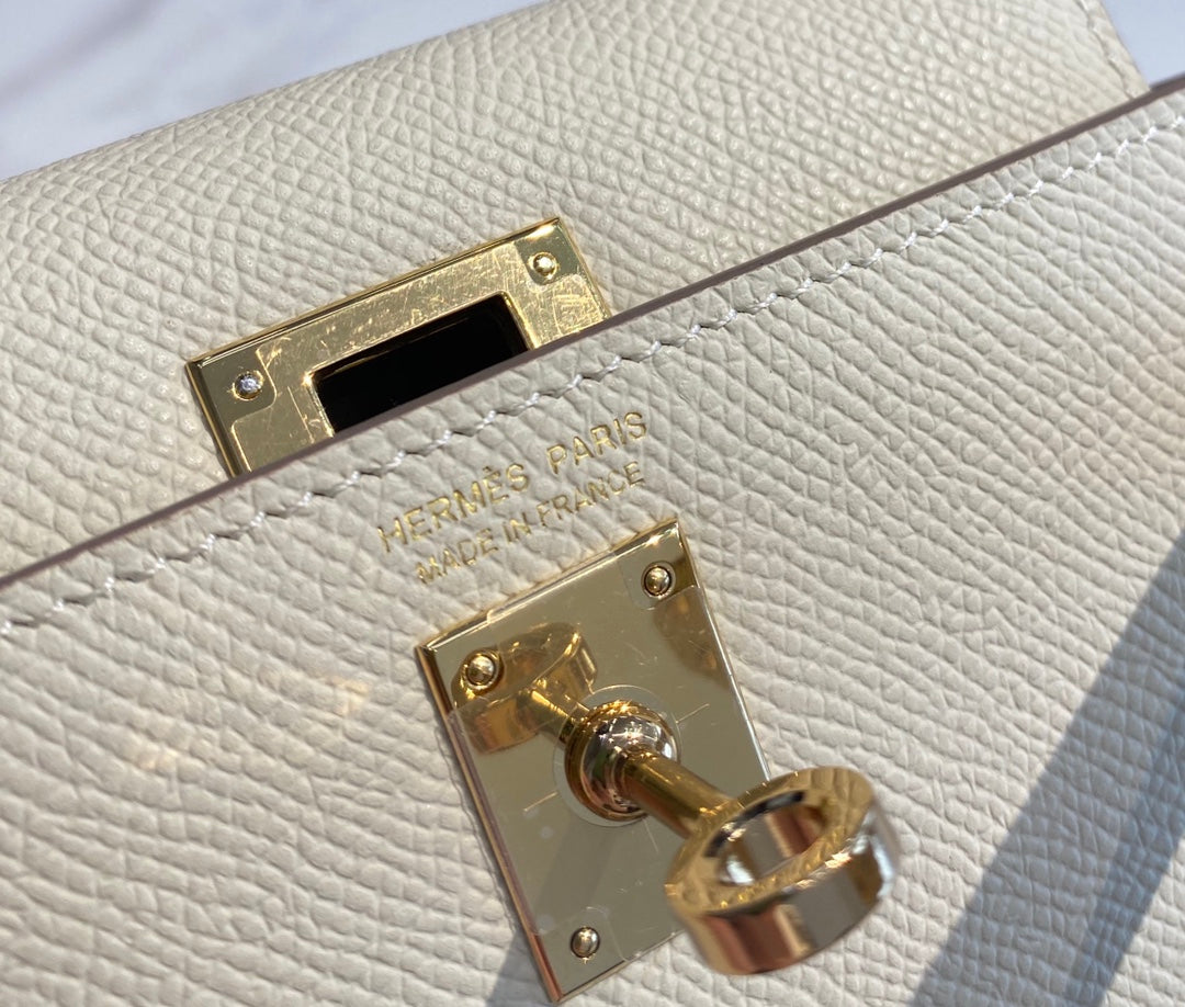 Hermes Kelly Mini II Bag White Epsom with Gold Hardware 19