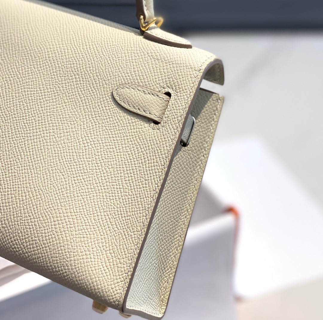 Hermes Kelly Mini II Bag White Epsom with Gold Hardware 19