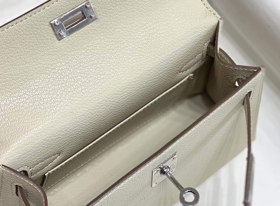 Hermes Kelly Mini II Bag White Epsom with Silver Hardware 19