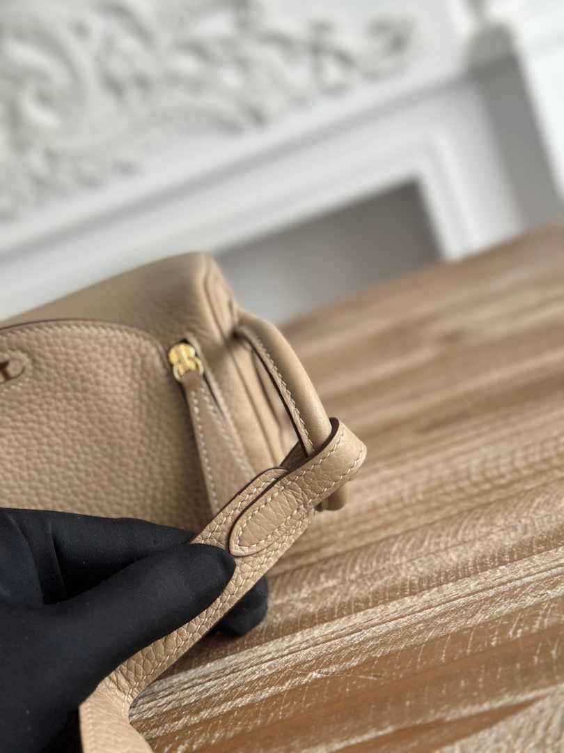 Hermes Lindy Mini Bag Khaki Togo Leather Gold H68634