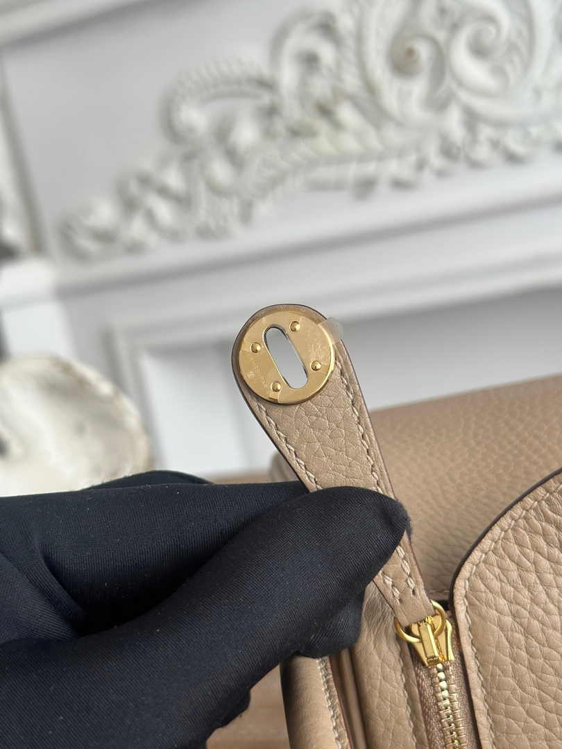 Hermes Lindy Mini Bag Khaki Togo Leather Gold H68634
