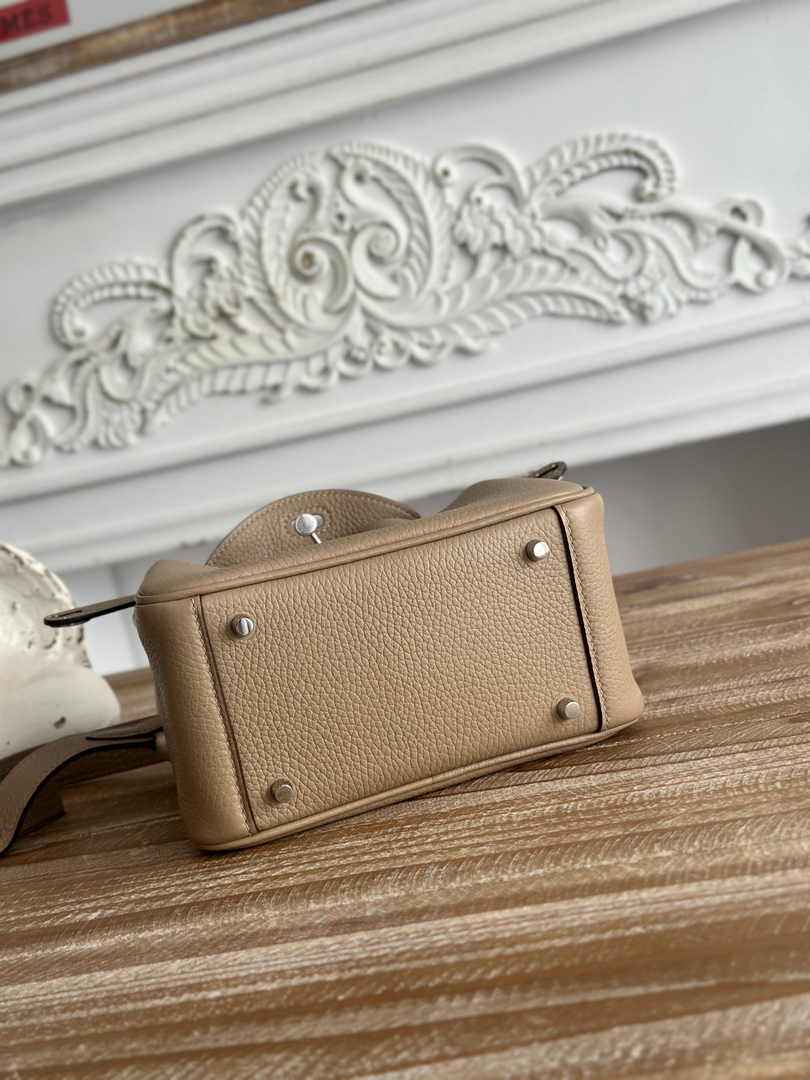 Hermes Lindy Mini Bag Khaki Togo Leather Silver H68635