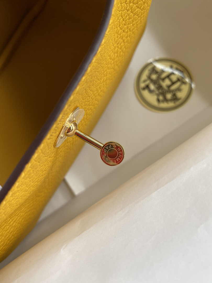 Hermes Lindy Mini Bag Yellow Togo Leather Gold Hardware H8644