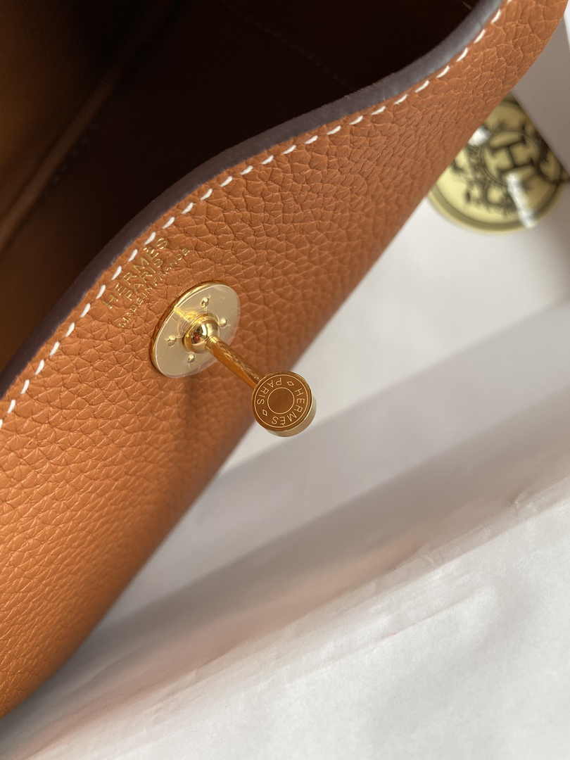 Hermes Lindy Mini Bag Tan Togo Leather Gold Hardware H8645