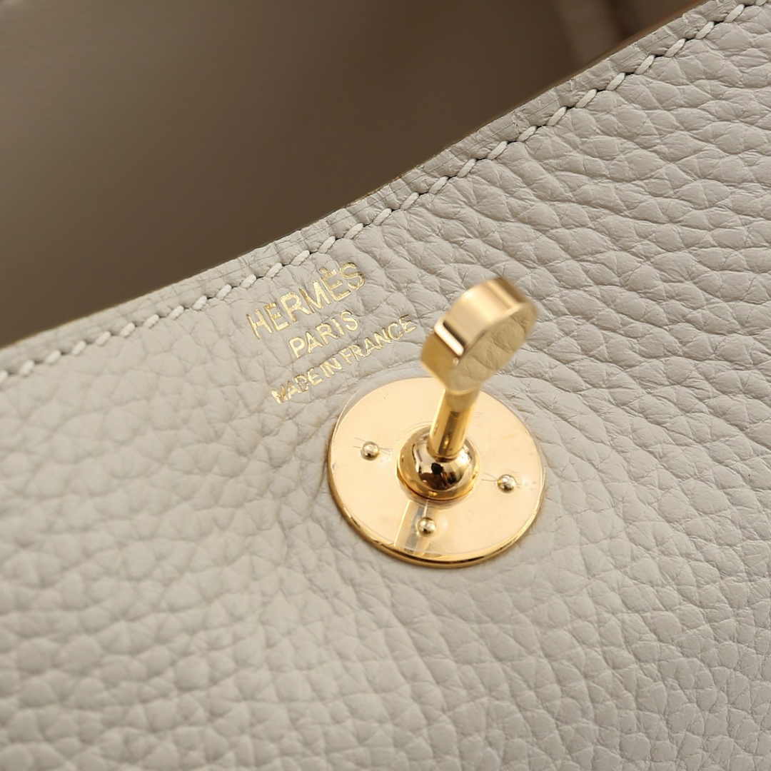 Hermes Lindy Mini Bag Beige Togo Leather Gold Hardware H8605