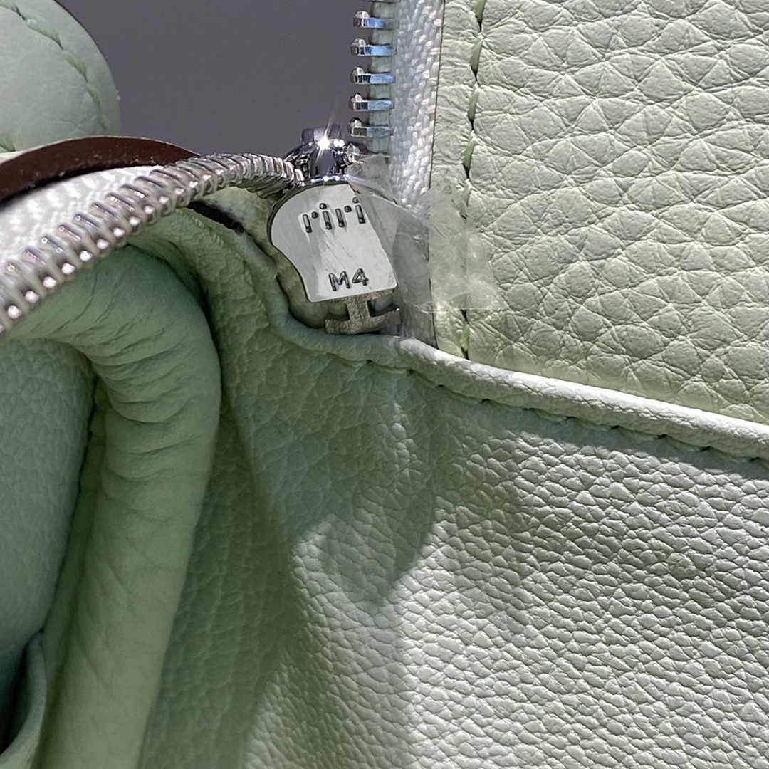 Hermes Lindy Mini Bag Light Green Togo Leather Gold Hardware H8651
