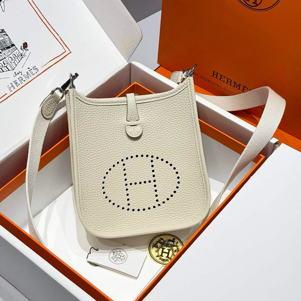 Hermes Mini Evelyne 16 Bag in Taurillon Clemence Leather H069420