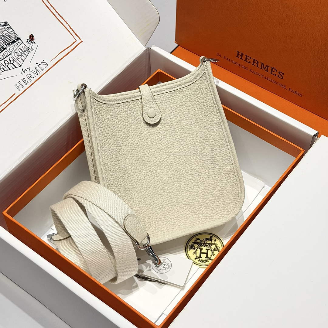 Hermes Mini Evelyne 16 Bag in Taurillon Clemence Leather H069420