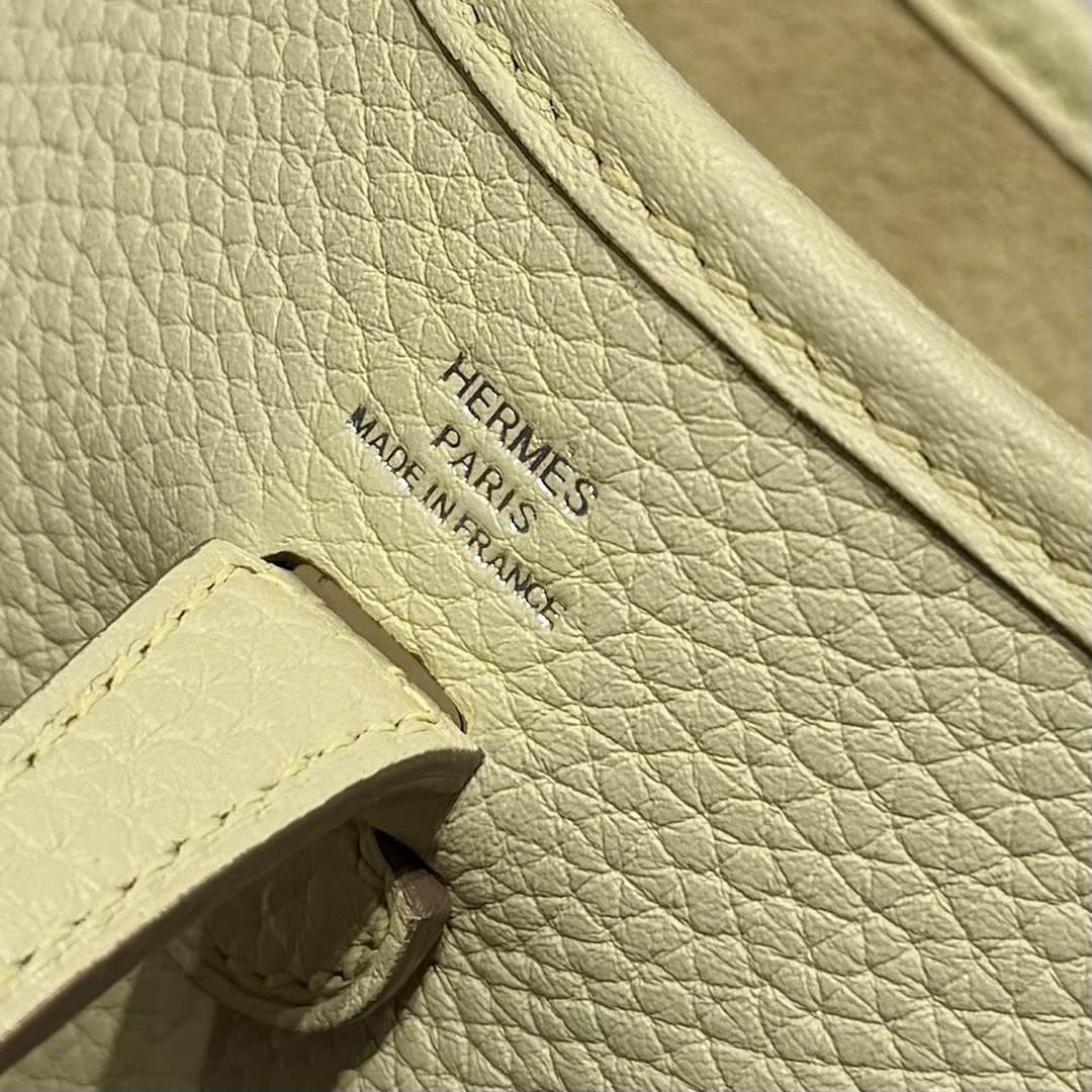 Hermes Mini Evelyne 16 Bag in Taurillon Clemence Leather H069437