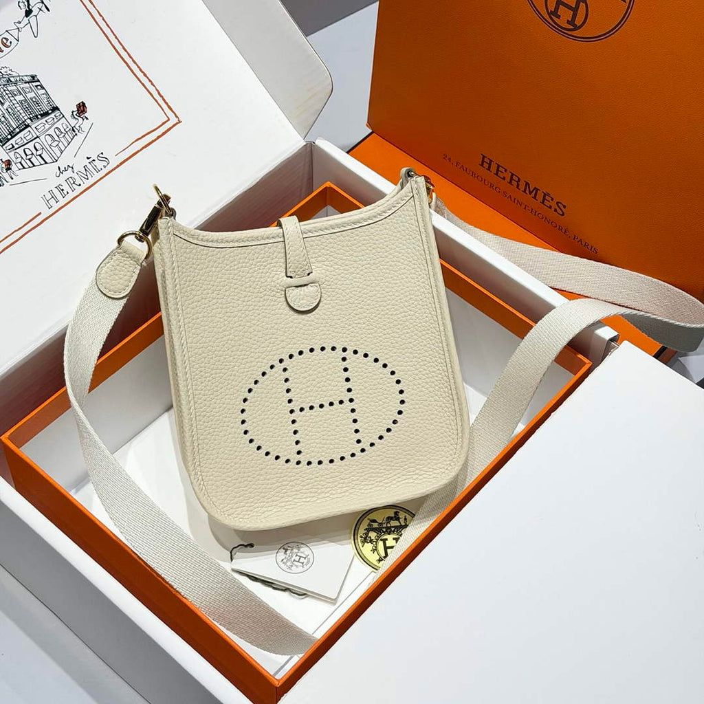 Hermes Mini Evelyne 16 Bag in Taurillon Clemence Leather H069421