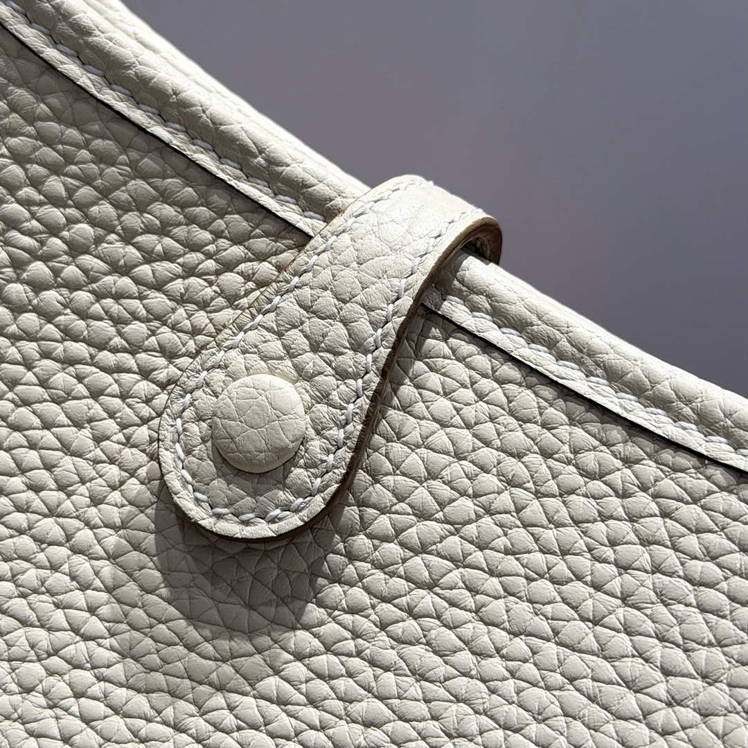 Hermes Mini Evelyne 16 Bag in Taurillon Clemence Leather H069421