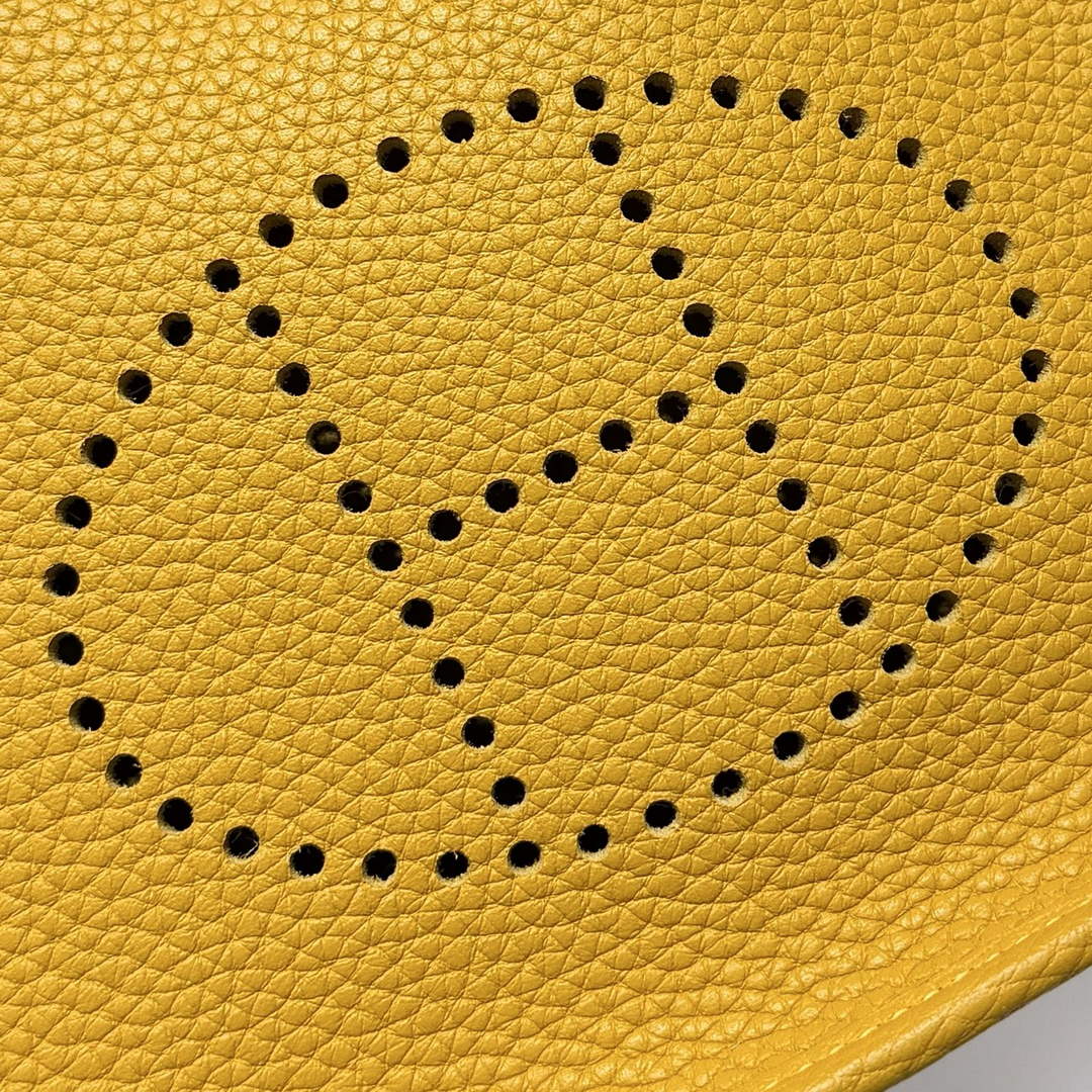 Hermes Mini Evelyne 16 Bag in Taurillon Clemence Leather H069440