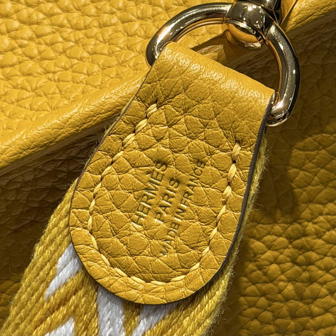 Hermes Mini Evelyne 16 Bag in Taurillon Clemence Leather H069440