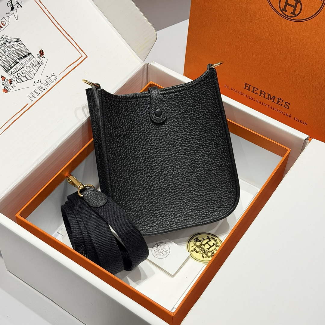 Hermes Mini Evelyne 16 Bag in Taurillon Clemence Leather H069436