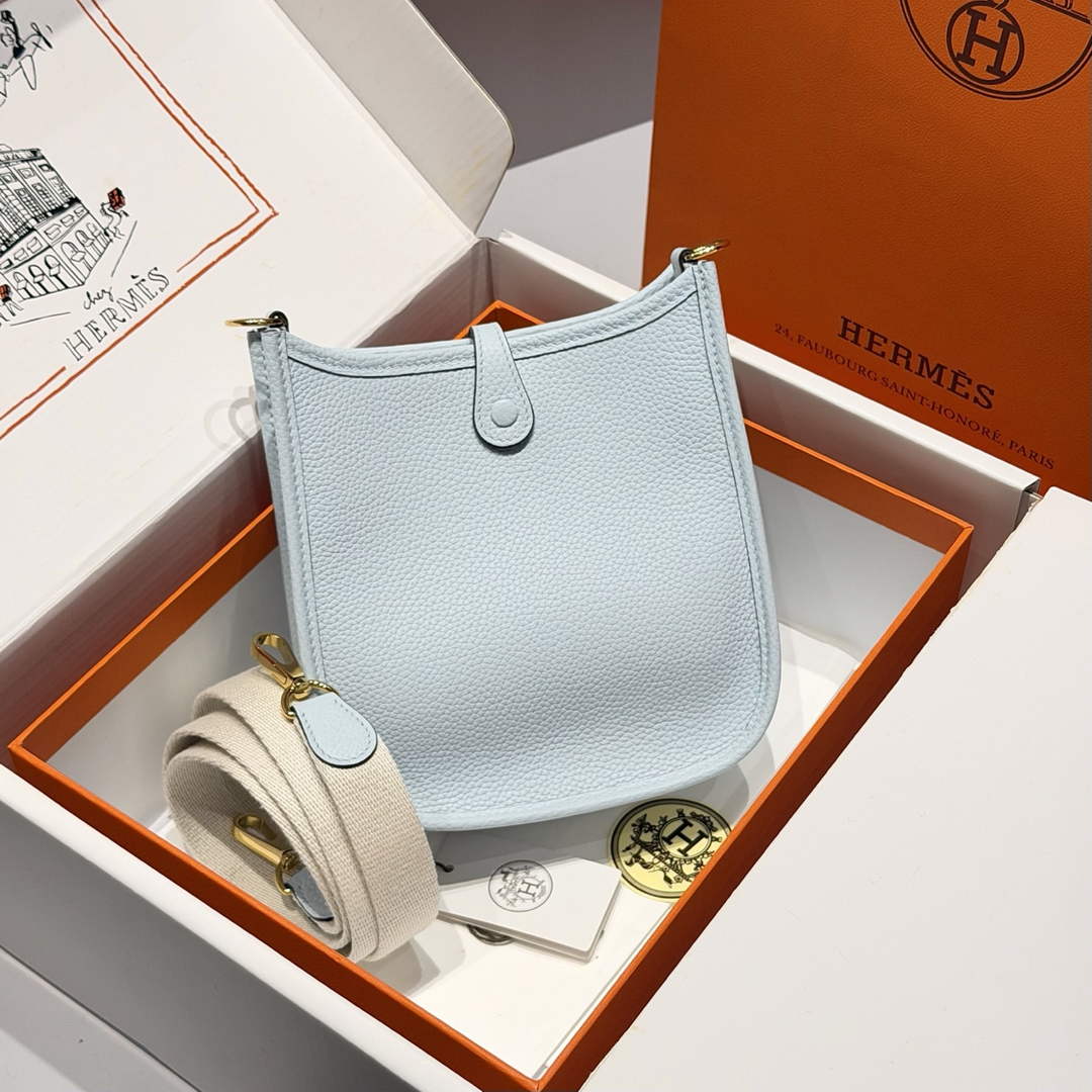 Hermes Mini Evelyne 16 Bag in Taurillon Clemence Leather H069442