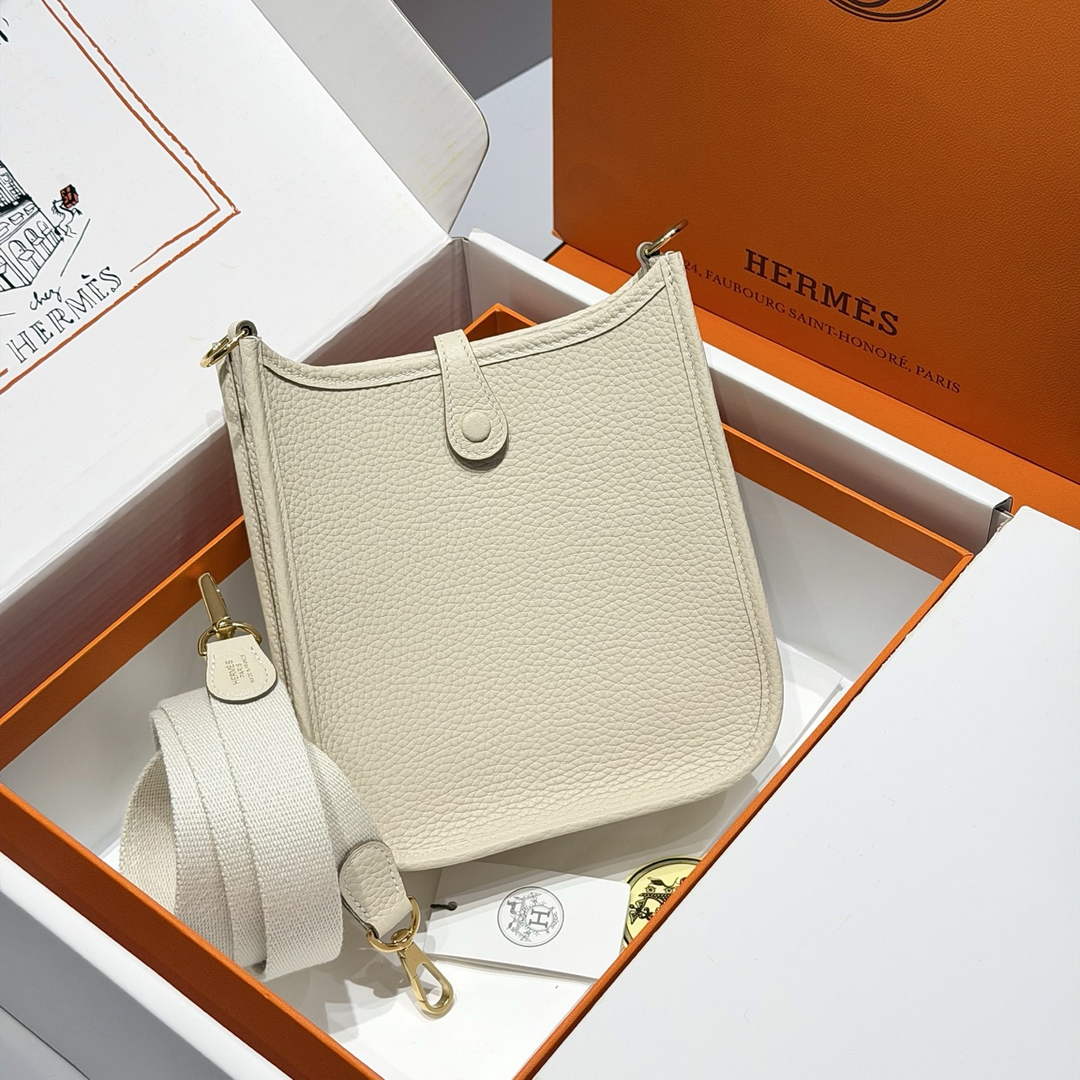 Hermes Mini Evelyne 16 Bag in Taurillon Clemence Leather H069421