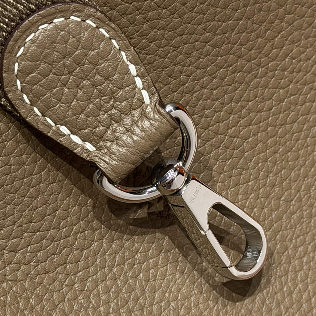 Hermes Mini Evelyne 16 Bag in Taurillon Clemence Leather H069443