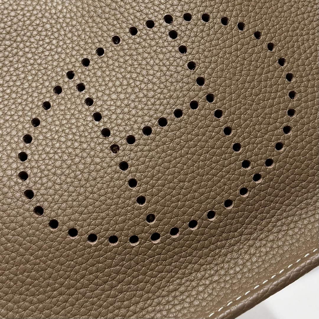 Hermes Mini Evelyne 16 Bag in Taurillon Clemence Leather H069443