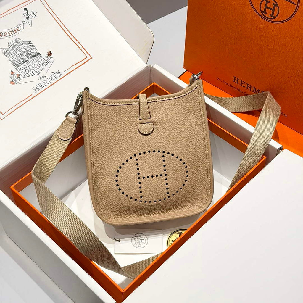 Hermes Mini Evelyne 16 Bag in Taurillon Clemence Leather H069445