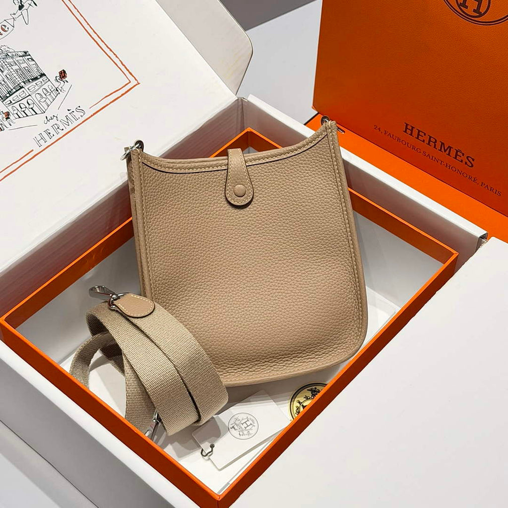 Hermes Mini Evelyne 16 Bag in Taurillon Clemence Leather H069445