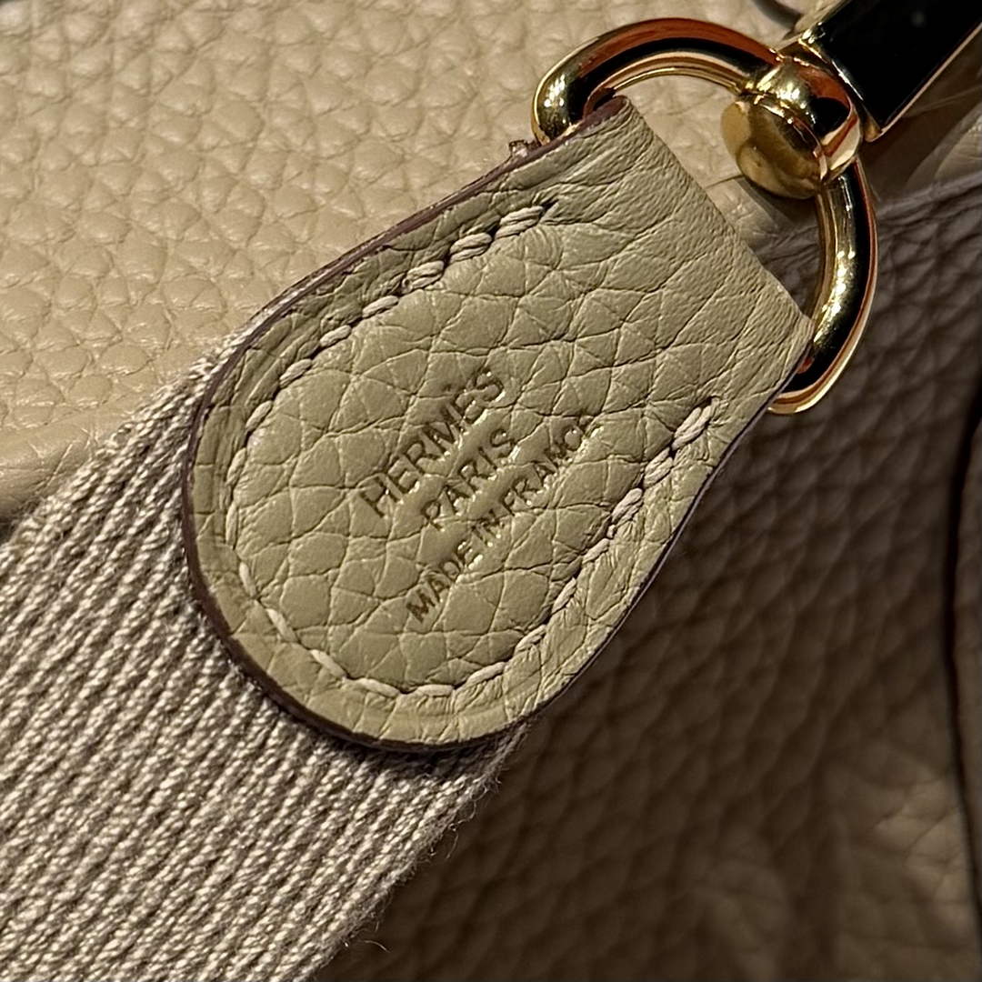Hermes Mini Evelyne 16 Bag in Taurillon Clemence Leather H069446