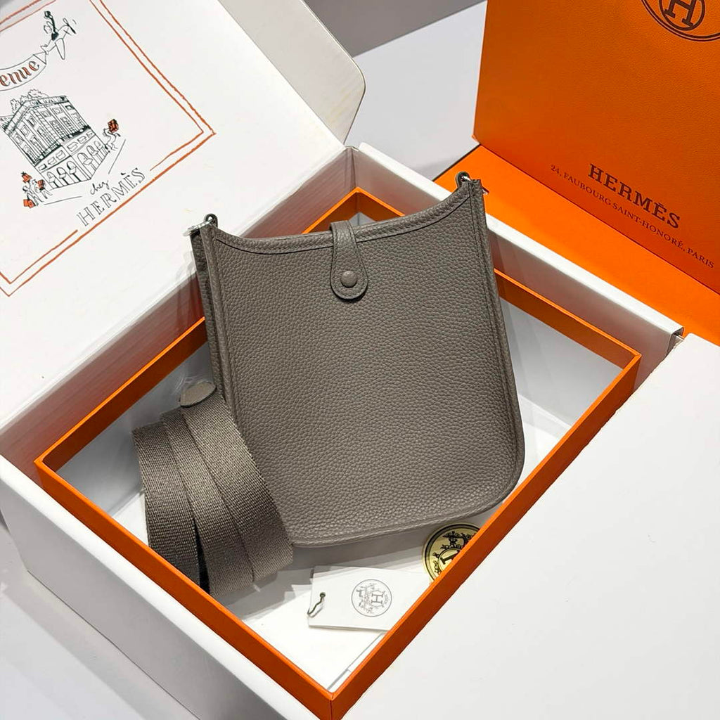 Hermes Mini Evelyne 16 Bag in Taurillon Clemence Leather H069447
