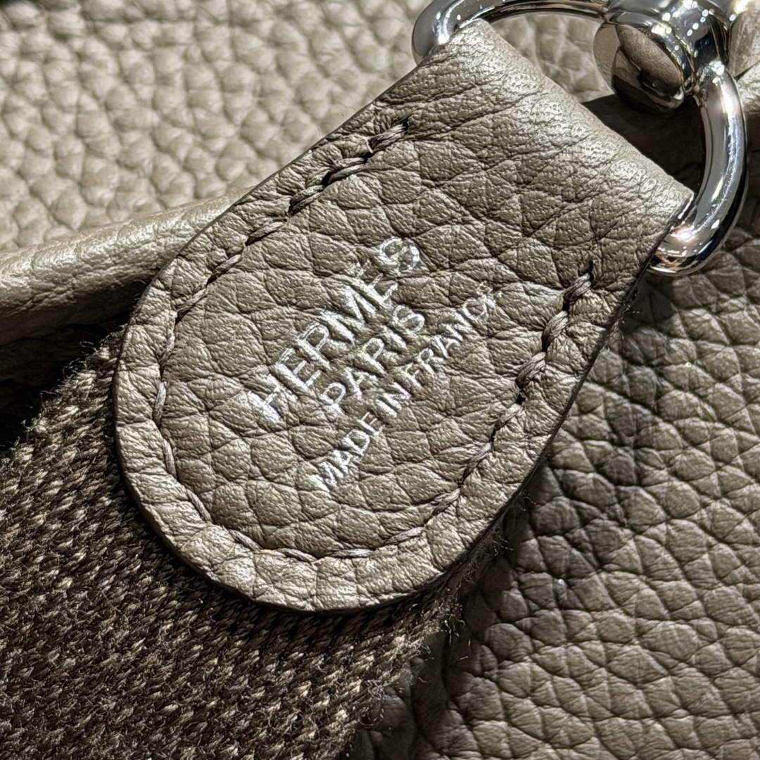 Hermes Mini Evelyne 16 Bag in Taurillon Clemence Leather H069447