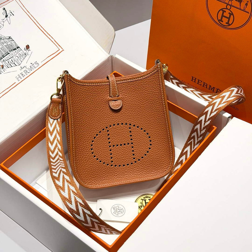 Hermes Mini Evelyne 16 Bag in Taurillon Clemence Leather H069449