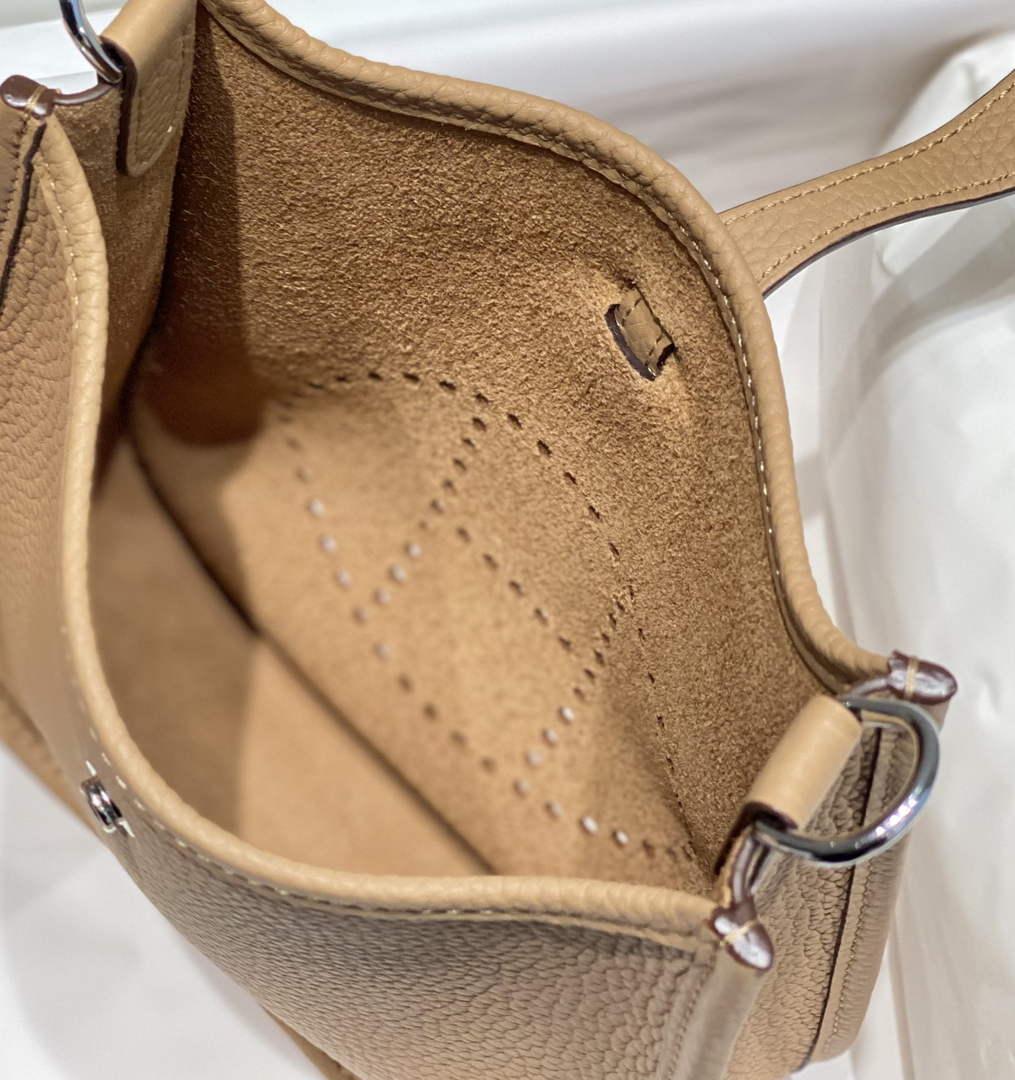Hermes Mini Evelyne 16 Bag in Taurillon Clemence Leather H069455