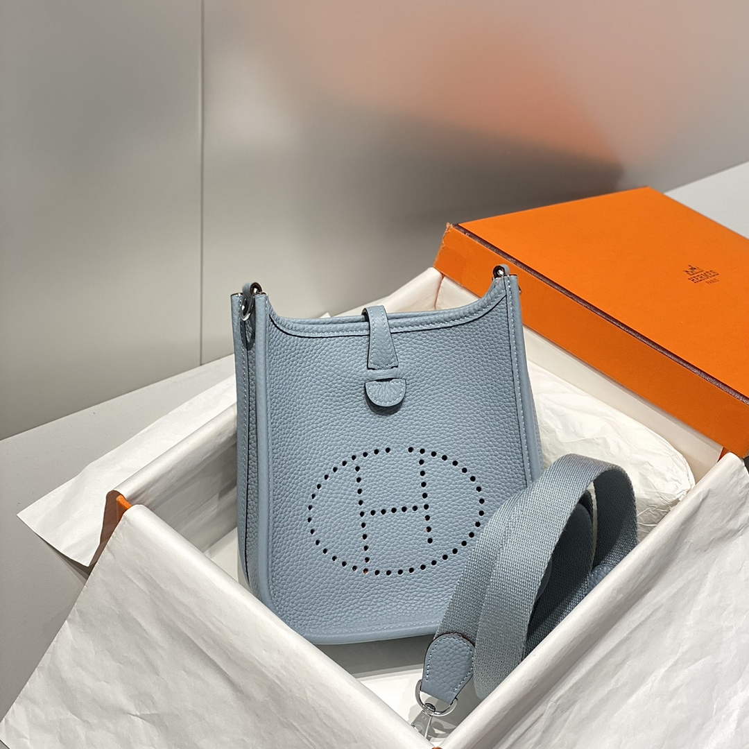 Hermes Mini Evelyne 16 Bag in Taurillon Clemence Leather H069452