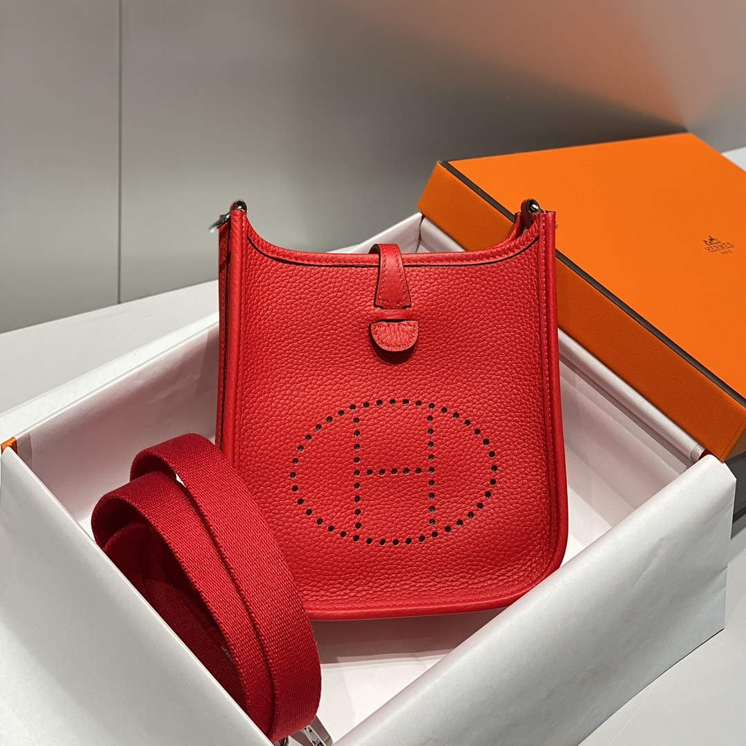 Hermes Mini Evelyne 16 Bag in Taurillon Clemence Leather H069424