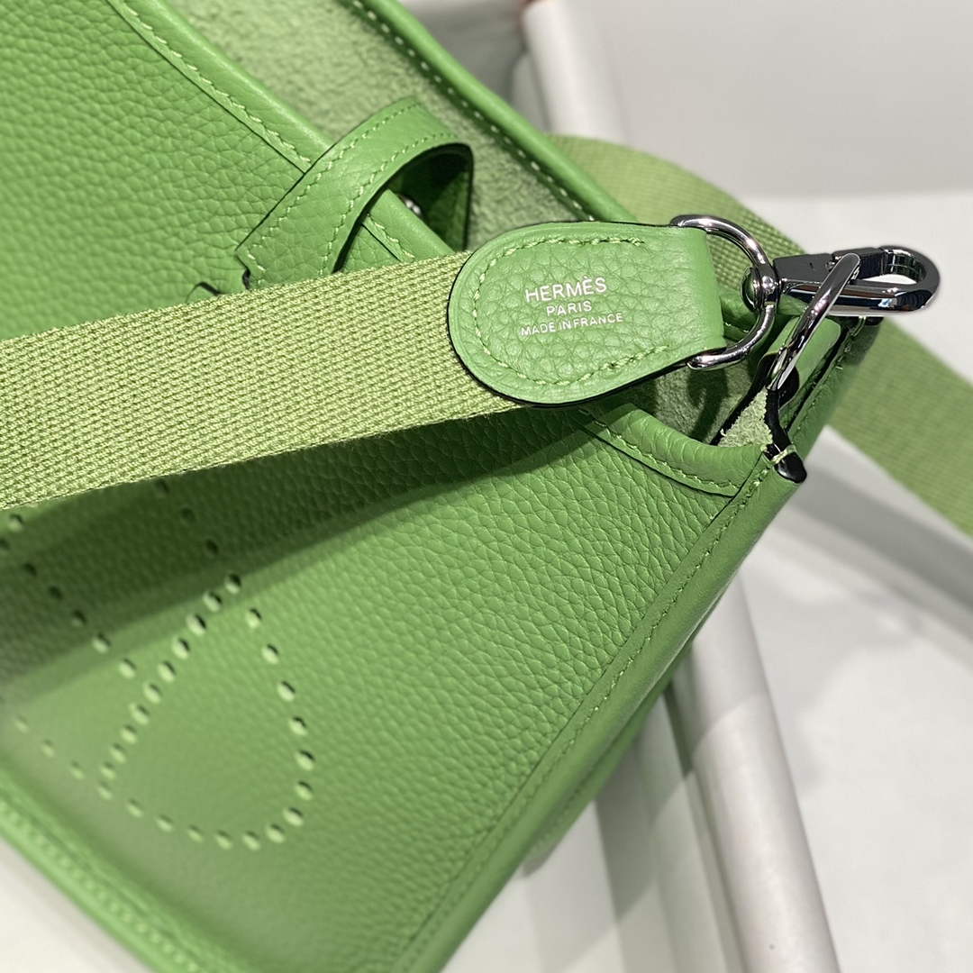 Hermes Mini Evelyne 16 Bag in Taurillon Clemence Leather H069457