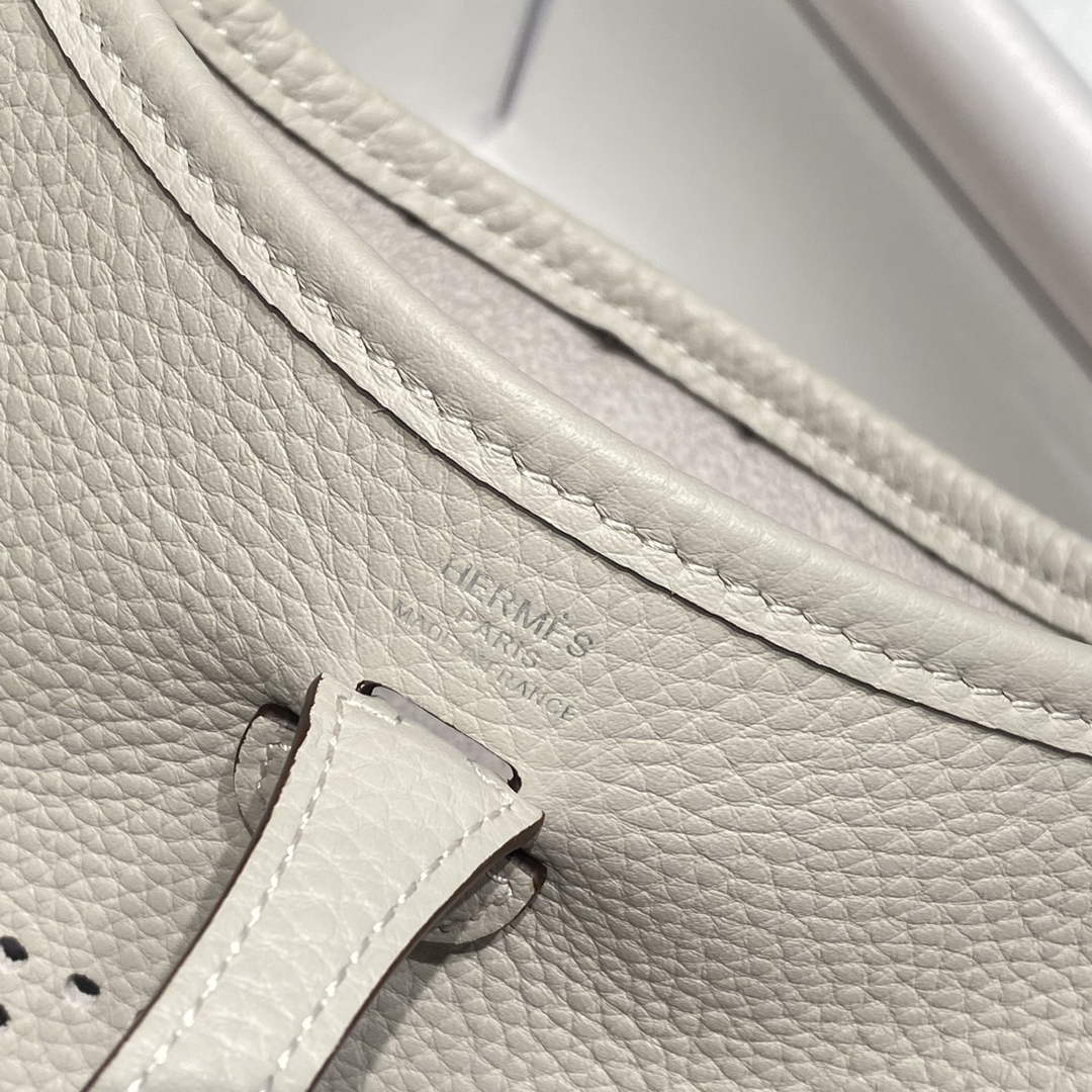 Hermes Mini Evelyne 16 Bag in Taurillon Clemence Leather H069458