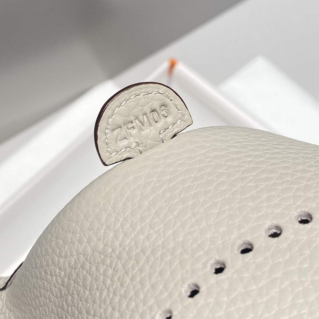 Hermes Mini Evelyne 16 Bag in Taurillon Clemence Leather H069458
