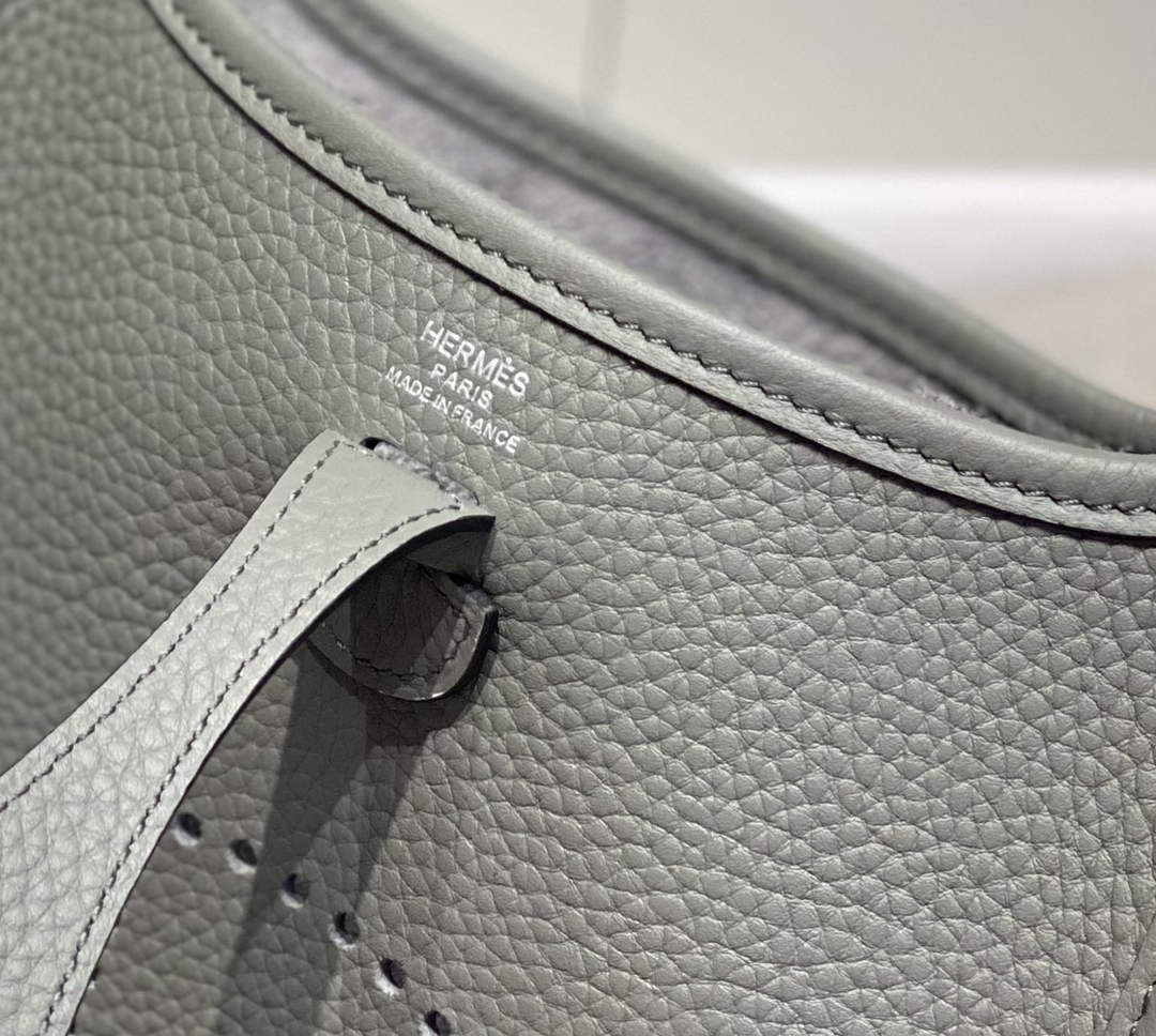 Hermes Mini Evelyne 16 Bag in Taurillon Clemence Leather H069459