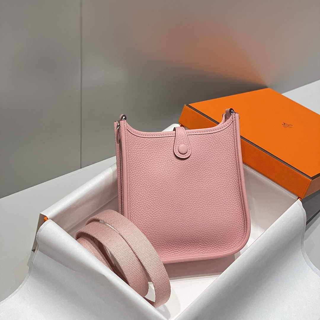 Hermes Mini Evelyne 16 Bag in Taurillon Clemence Leather H069461