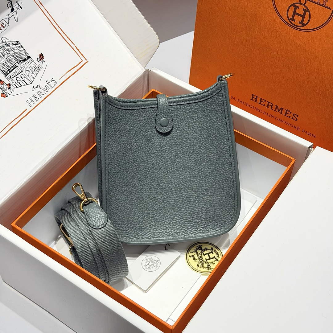 Hermes Mini Evelyne 16 Bag in Taurillon Clemence Leather H069427