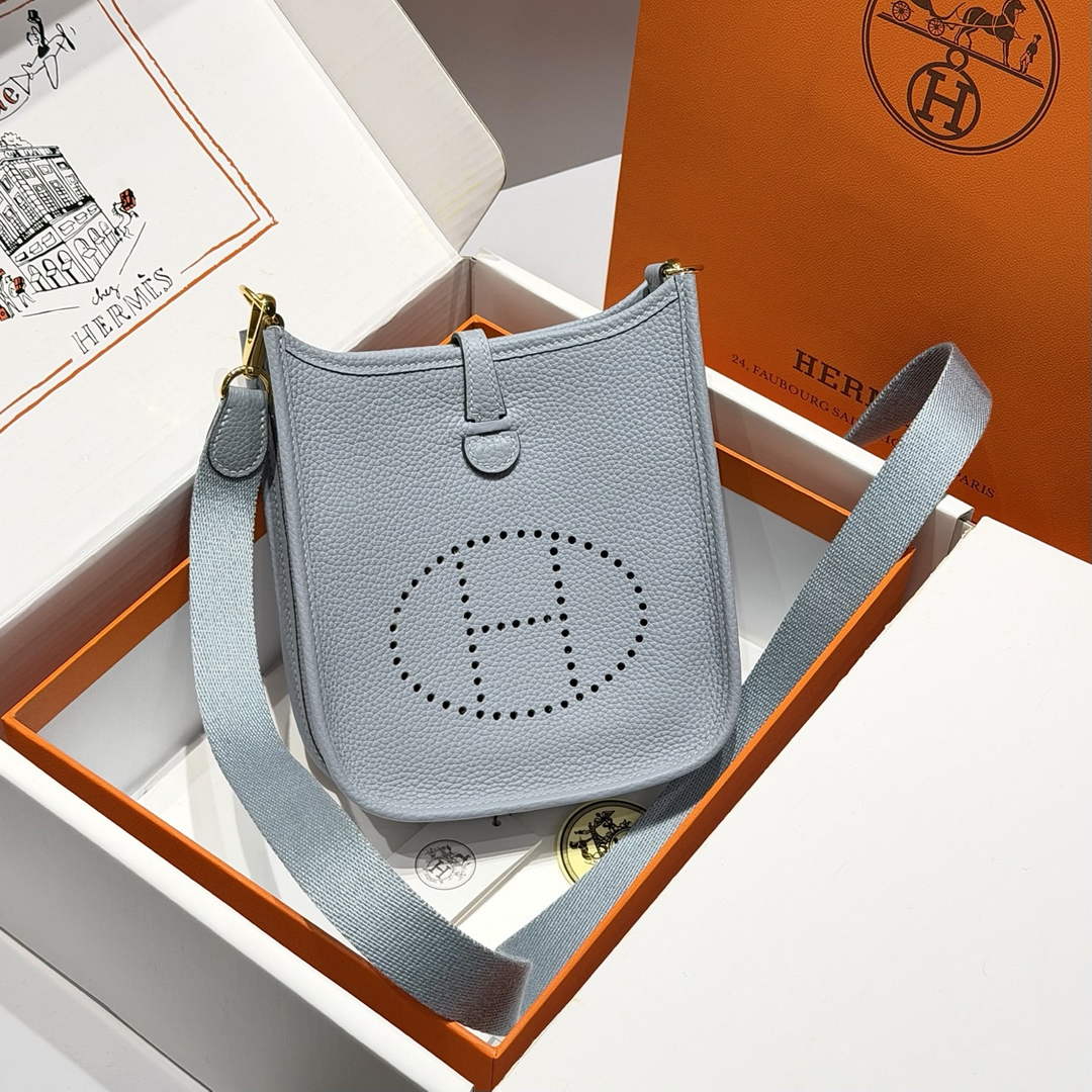 Hermes Mini Evelyne 16 Bag in Taurillon Clemence Leather H069451