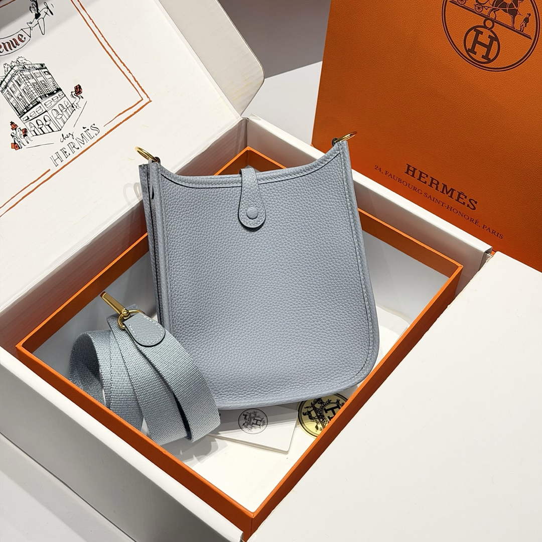 Hermes Mini Evelyne 16 Bag in Taurillon Clemence Leather H069451