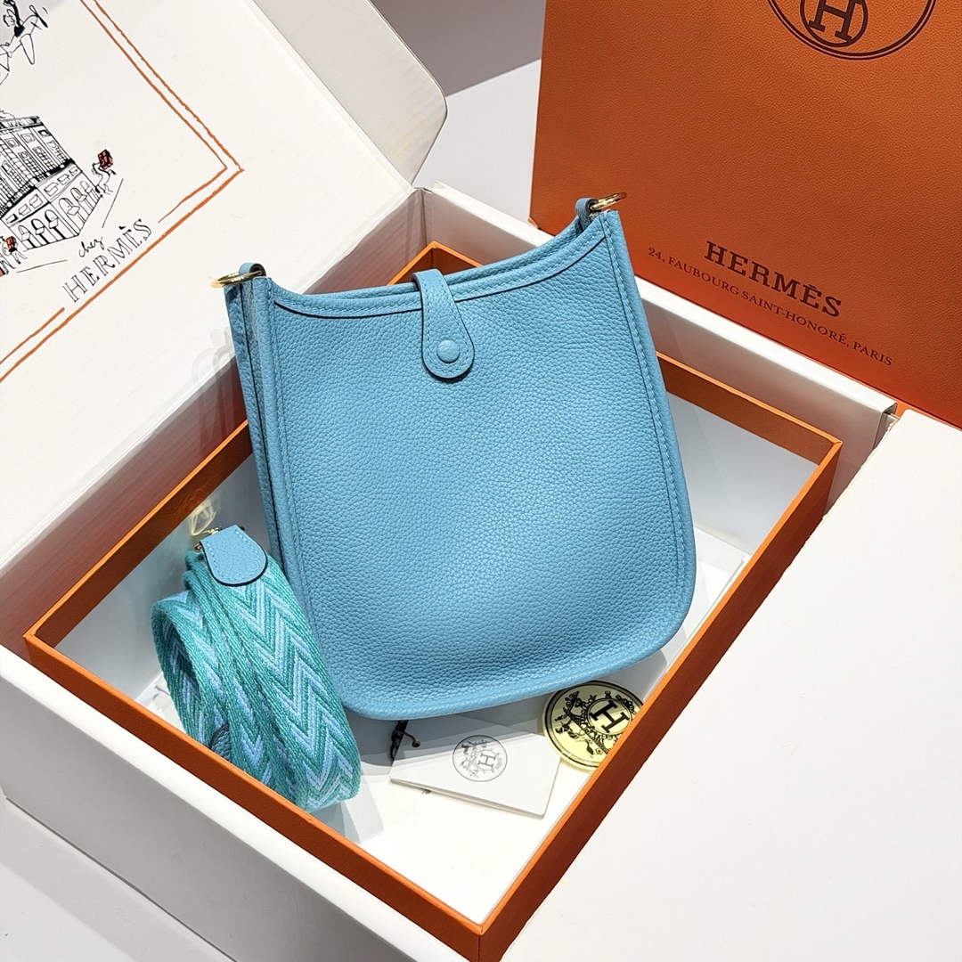 Hermes Mini Evelyne 16 Bag in Taurillon Clemence Leather H069432